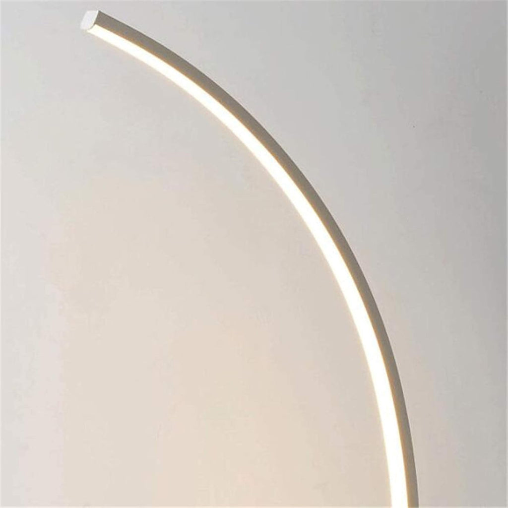 Adjustable Flexible LED Desk Lamp - Modern Design for Home Office or Study - Energy-Efficient Lighting