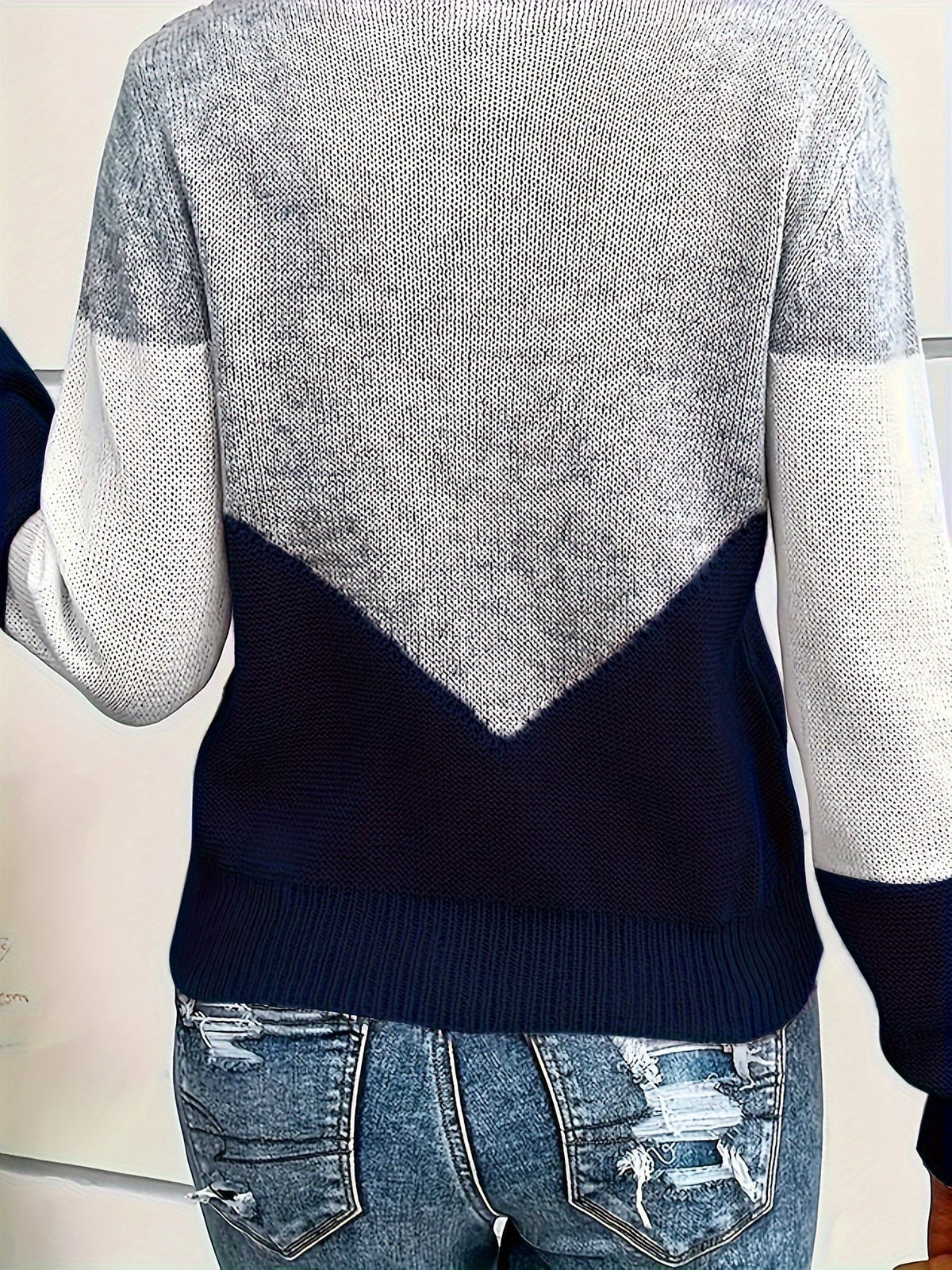 V-Neck Colorblock Sweater – Casual Wear, Stylish Layering