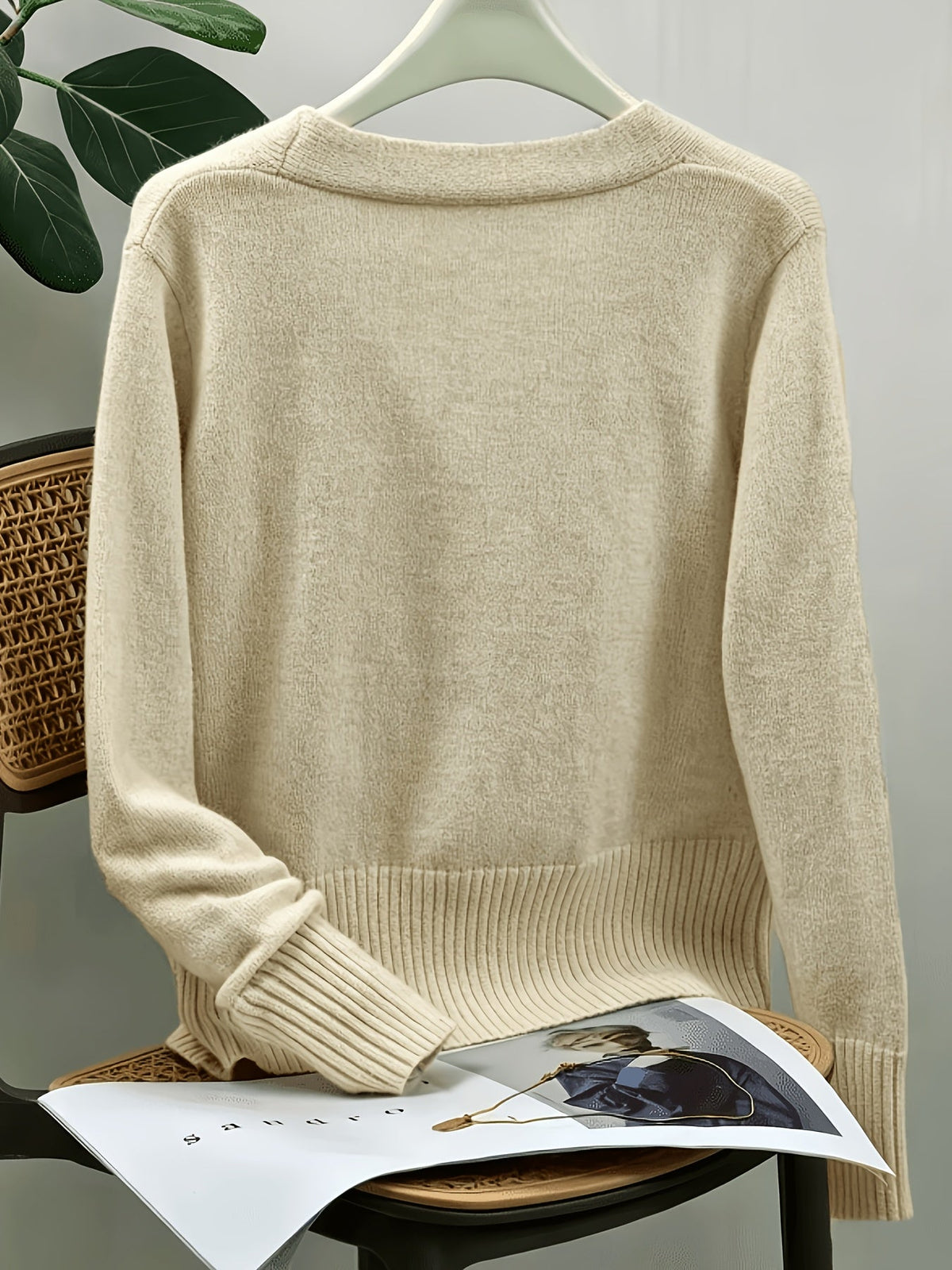 V-Neck Cardigan Heart-Button – Casual Wear, Layering