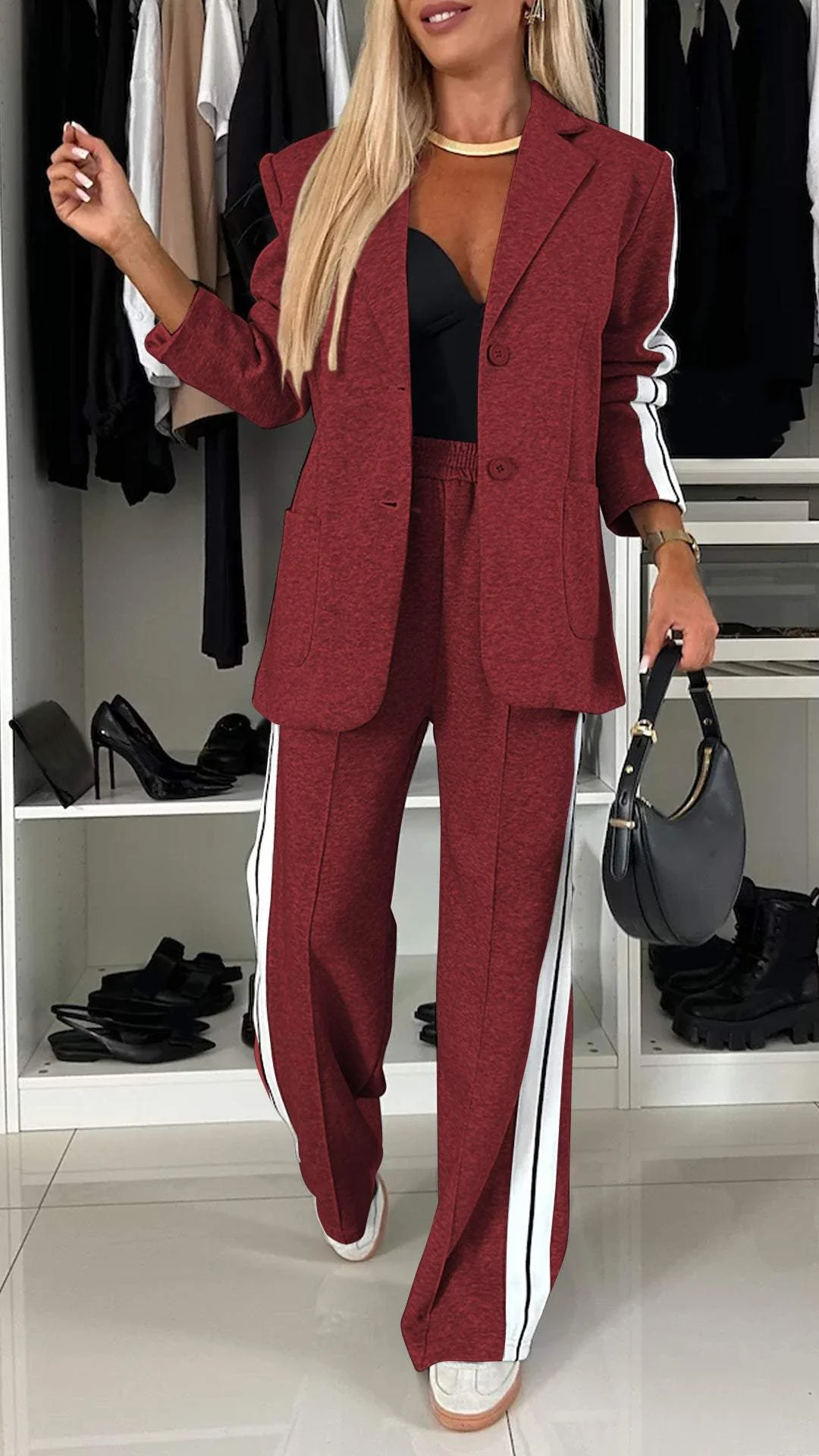 Casual Office Suit for Women - Lightweight Fabric, Modern Design, Versatile Wear