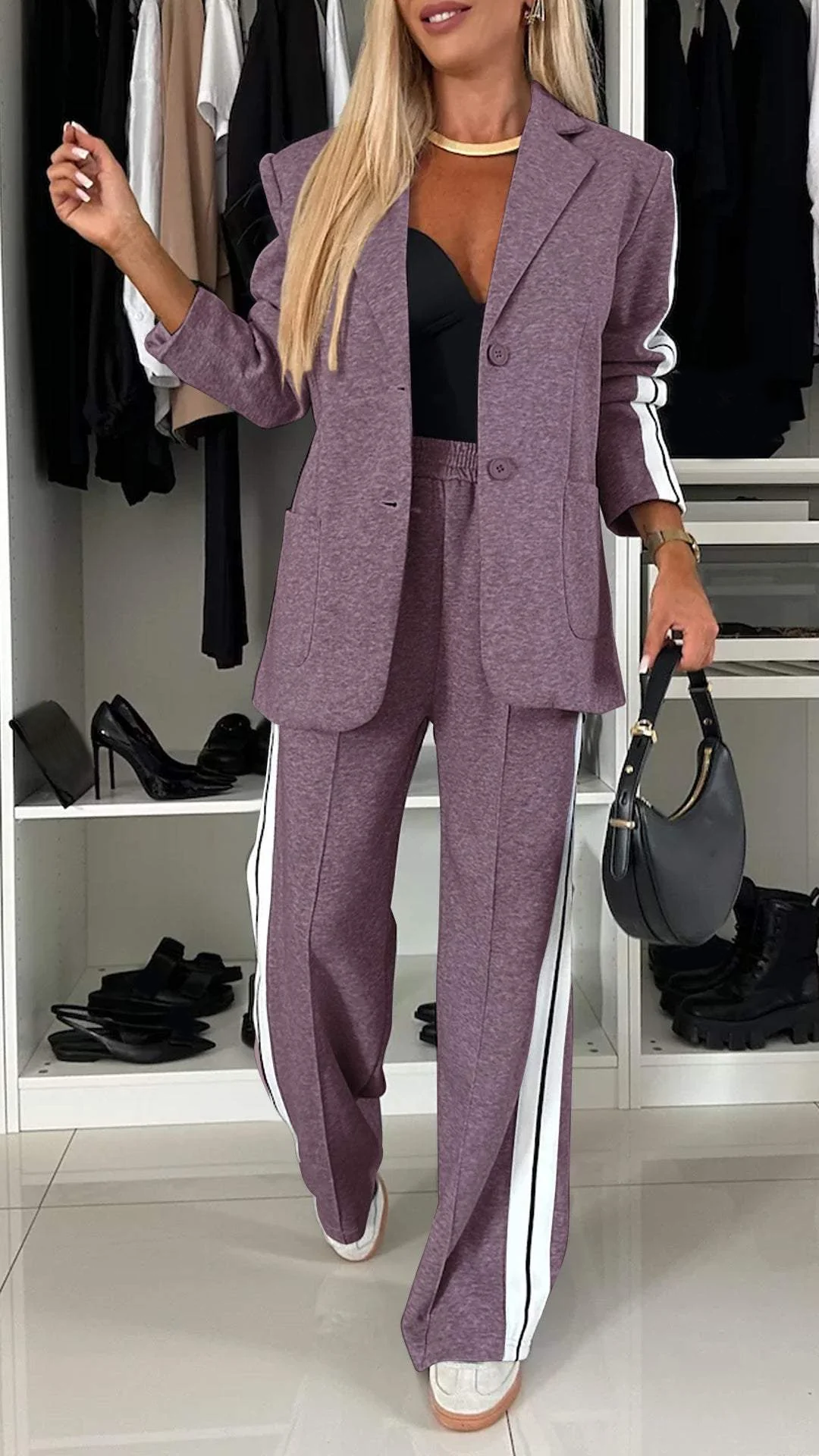 Casual Office Suit for Women - Lightweight Fabric, Modern Design, Versatile Wear