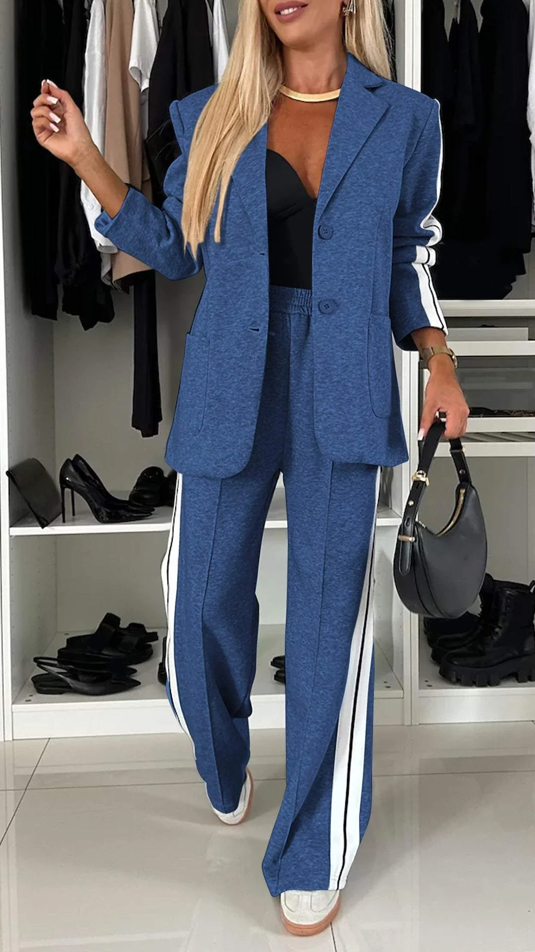 Casual Office Suit for Women - Lightweight Fabric, Modern Design, Versatile Wear