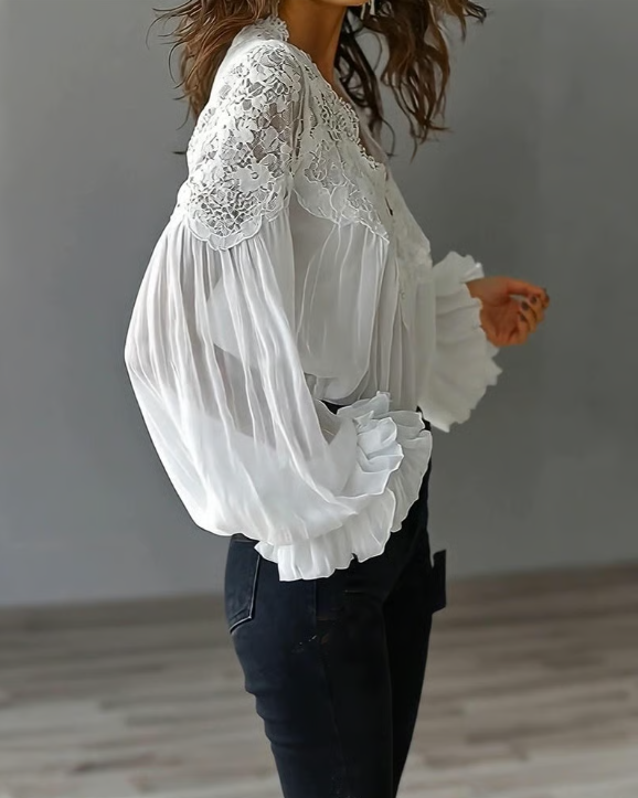Floral Print Blouse in Lightweight Fabric for Casual Wear