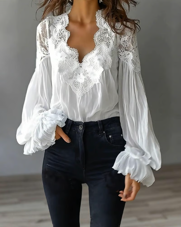 Floral Print Blouse in Lightweight Fabric for Casual Wear