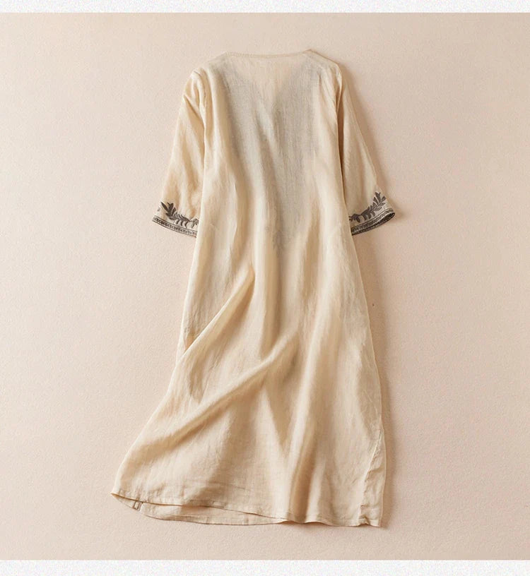 Garden Embroidery Midi Dress in Cotton for Casual Spring Outings