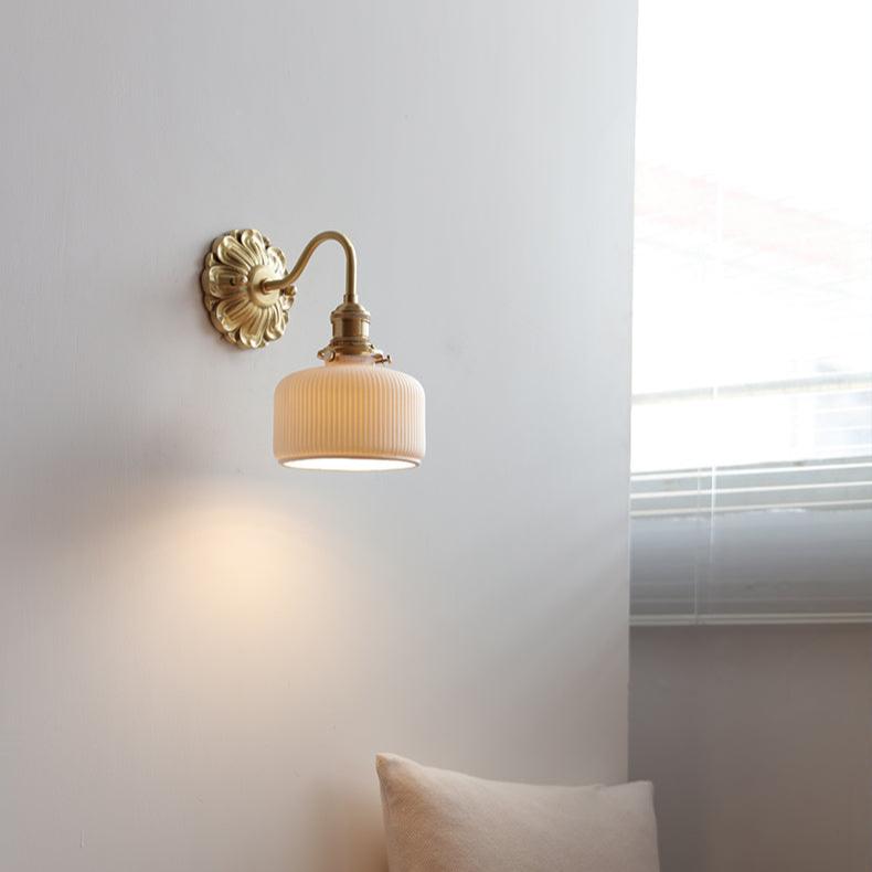 Brass Wall-Mounted Light Fixture - Modern Industrial Design for Living Room, Bedroom, or Hallway