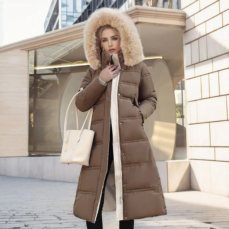 Fur-Hooded Winter Parka for Women – Stylish, Warm & Perfect for Outdoor Activities