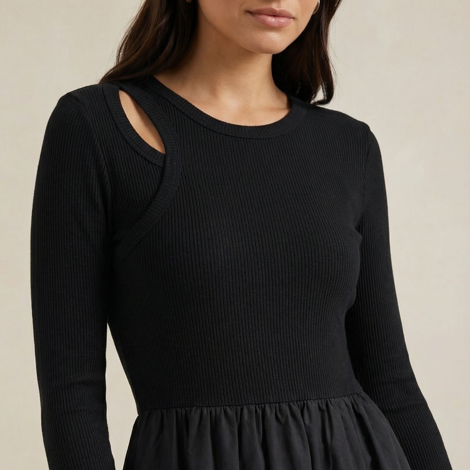 Long-Sleeve Maxi Dress in Soft Fabric - Elegant Casual Wear for Women - Perfect for Parties and Special Occasions