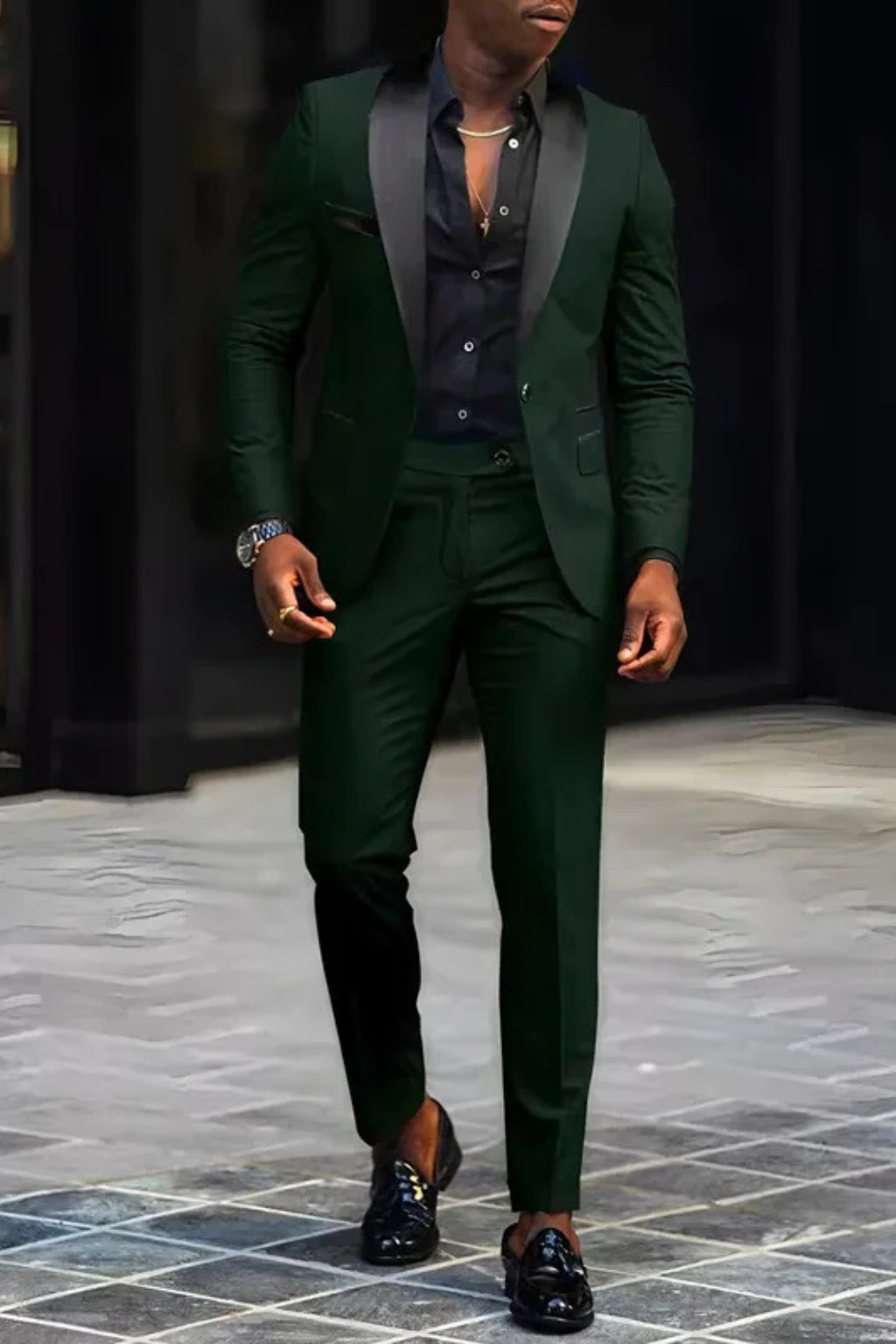 Men's Fitted Two-Piece Suit for Wedding Guests | Formal Attire in Classic Design