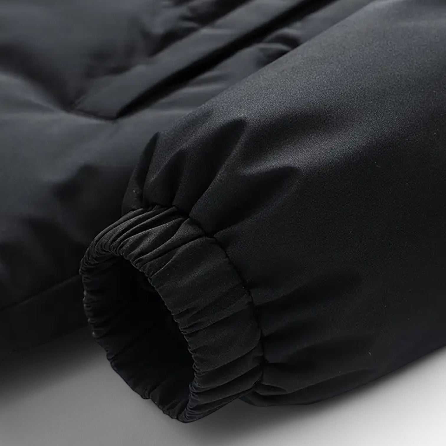 Men's Waterproof Windproof Down Puffer Jacket for Winter Outdoor Activities