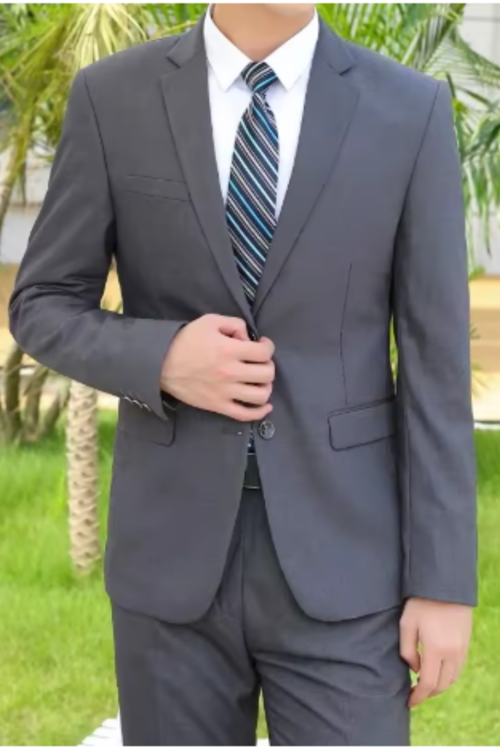 Slim Fit Men's Formal Business Suit - Classic Design for Professional Attire