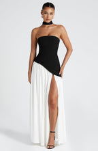 Strapless Maxi Dress in Lightweight Fabric for Summer Events and Casual Outings