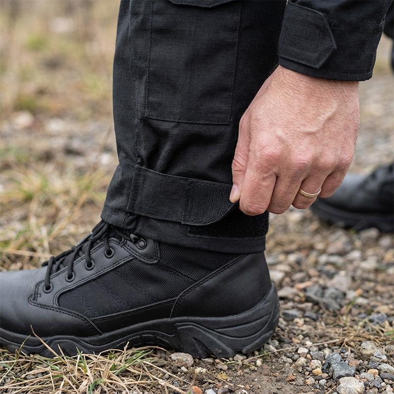 Tactical Cargo Trousers for Outdoor Activities - Durable Fabric, Multi-Pocket Design