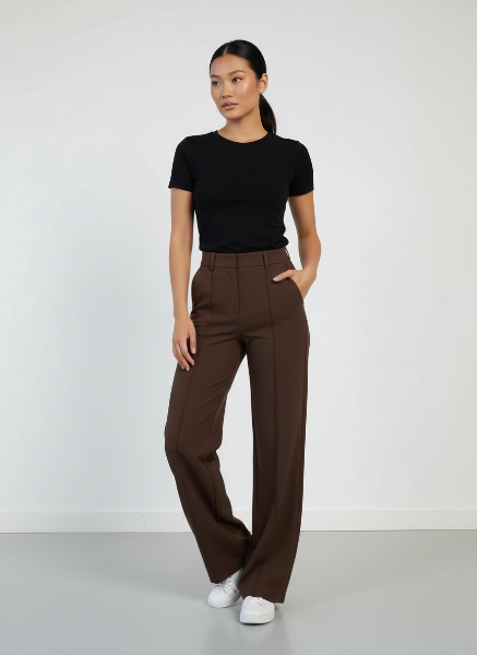 Wide-Leg Trousers with Crease-Resistant Fabric for Effortless Style in Casual or Office Wear