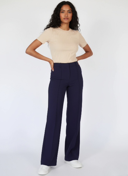 Wide-Leg Trousers with Crease-Resistant Fabric for Effortless Style in Casual or Office Wear