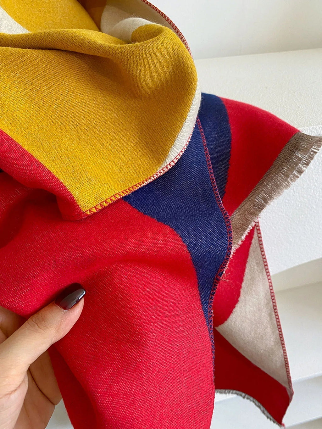 Women's Reversible Cashmere Scarf – Elegant, Warm Accessory for Winter, Gift
