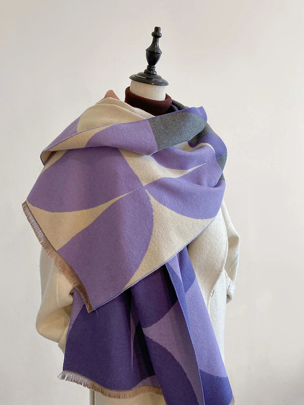 Women's Reversible Cashmere Scarf – Elegant, Warm Accessory for Winter, Gift