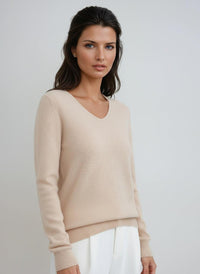 Women's Fitted V-Neck Long Sleeve Jumper – Beige
