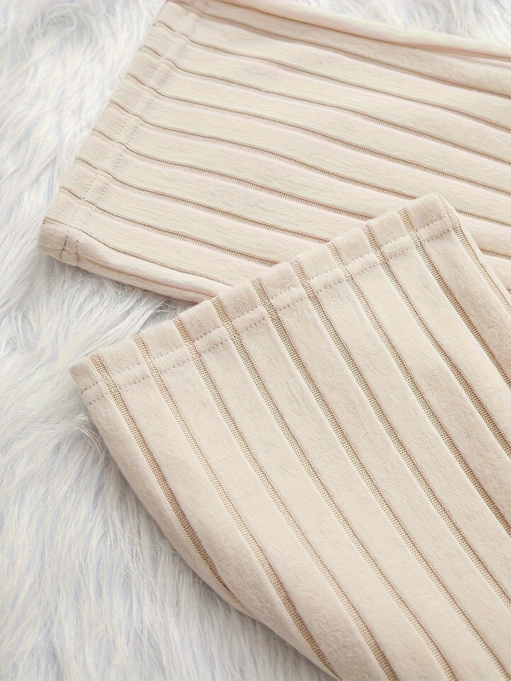 Ribbed Lounge Two-Piece Set – Relaxing, Home Wear