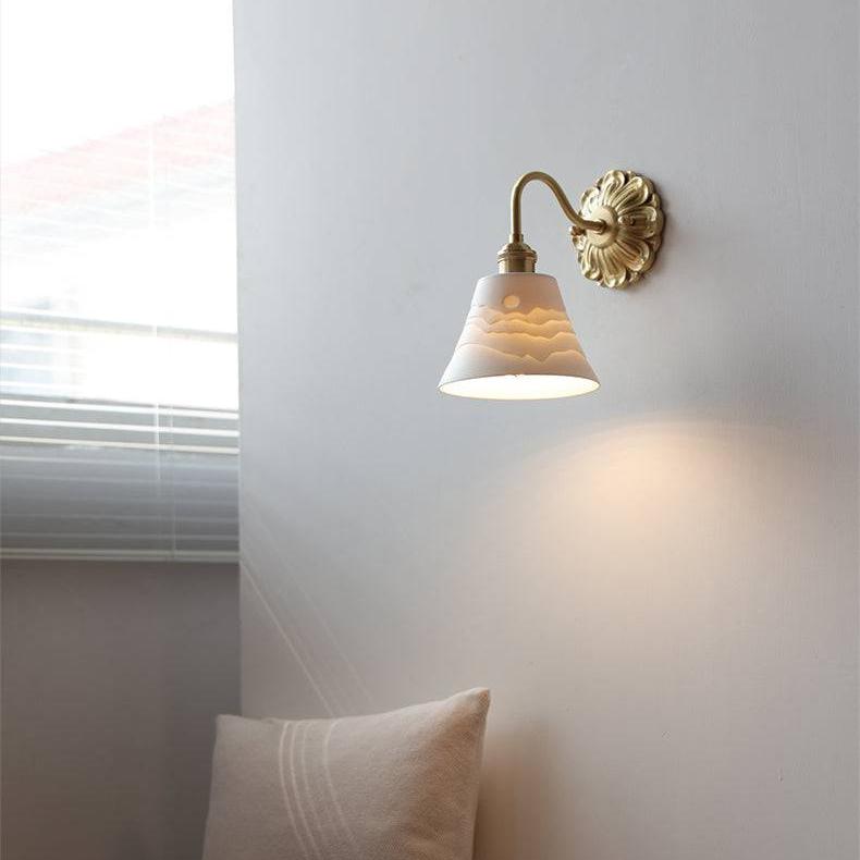 Brass Wall-Mounted Light Fixture - Modern Industrial Design for Living Room, Bedroom, or Hallway