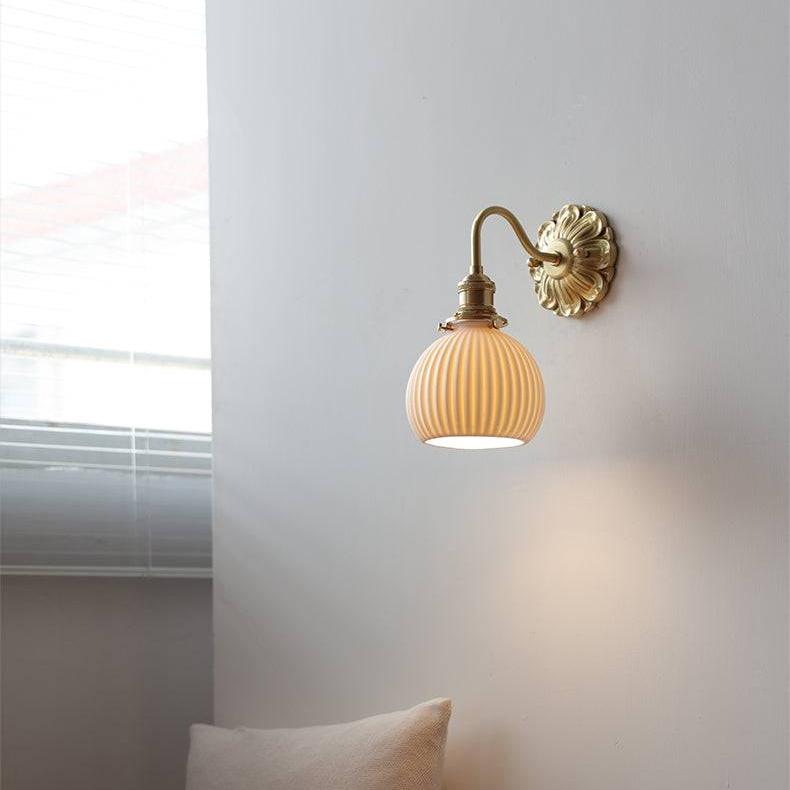 Brass Wall-Mounted Light Fixture - Modern Industrial Design for Living Room, Bedroom, or Hallway