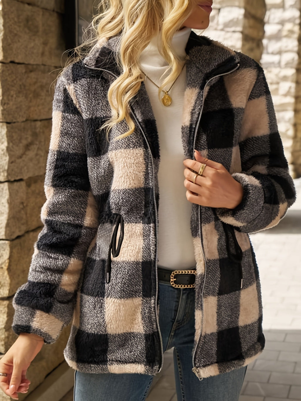 Cozy Checked Hooded Jacket – Casual Wear, Outdoor Activities